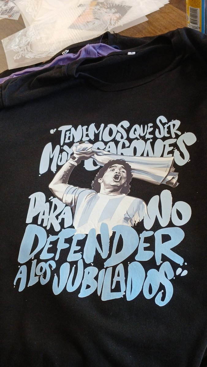 Siempre el 10

#JubiladosAlCongreso 
#el10
#diegoarmandomaradona