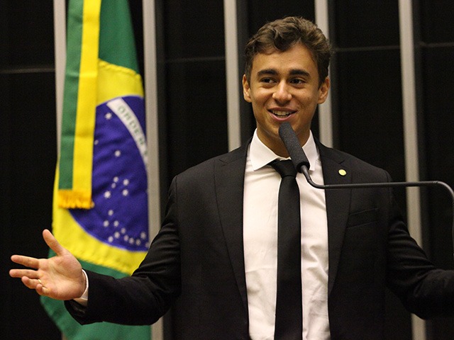 🚨URGENTE: O <a href="/X/">X</a> está boicotando a esquerda, então peço que curtam e compartilhem qualquer postagem de <a href="/pesquisas_elige/">PESQUISAS E ANÁLISES ELEIÇÕES</a> IMEDIATAMENTE. Na Câmara dos Deputados, Nikolas Ferreira (PL-MG) está se articulando para IMPEDIR QUE POBRES PAGUEM MENOS IMPOSTOS. Nikolas Ferreira não está