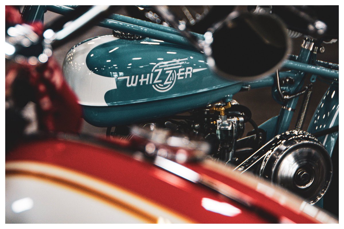 Betzenberg10's tweet image. ~whiZZer~

Gallopin’ Gertie Model “A” Club Show at the Almost Spring Swap Meet.

#whizzer #motorbike #bicycle
@wastatefair