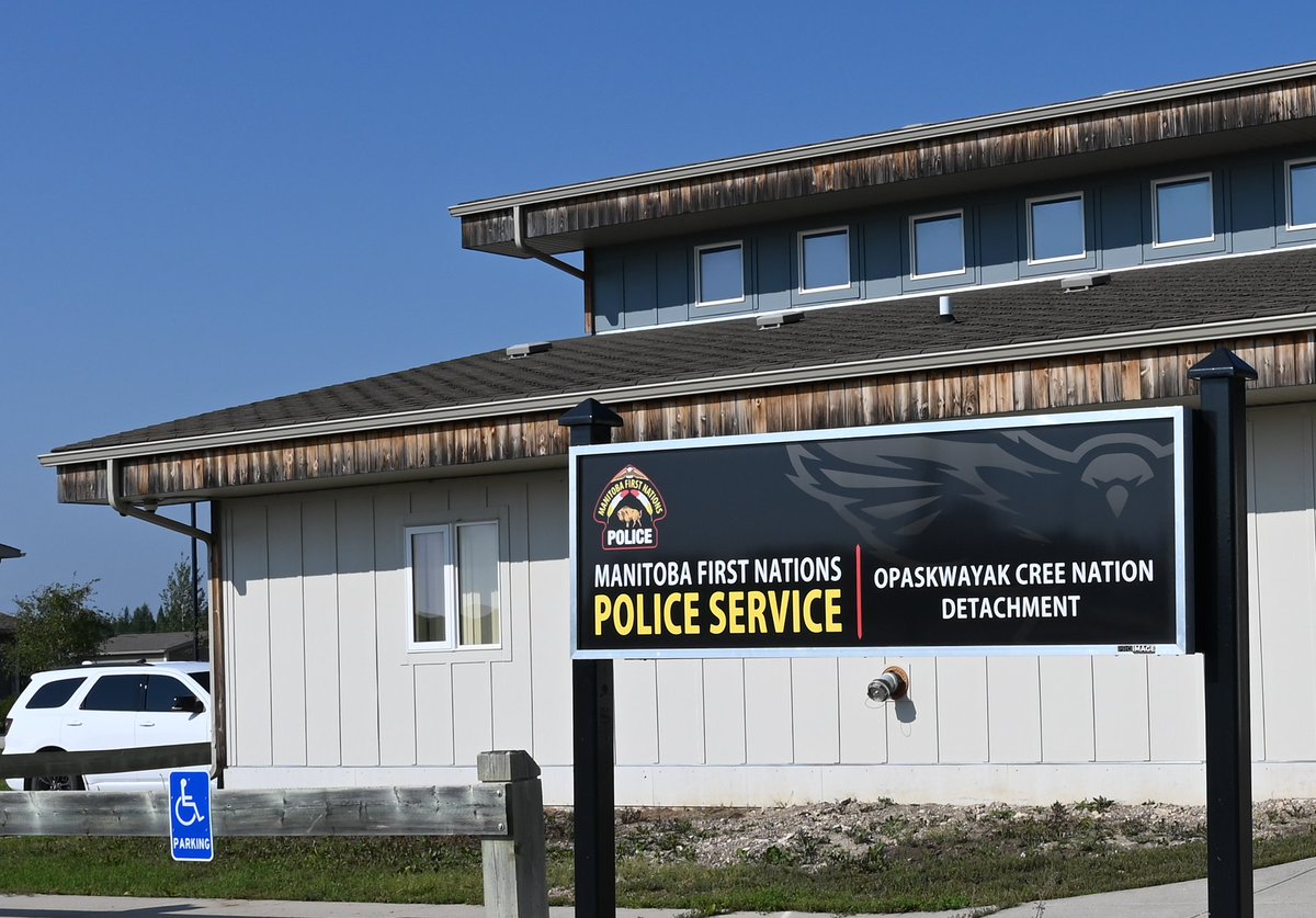 MFNPS Lay Weapons Charges After Traffic Stop in OCN. mfnp.ca/police-lay-wea…