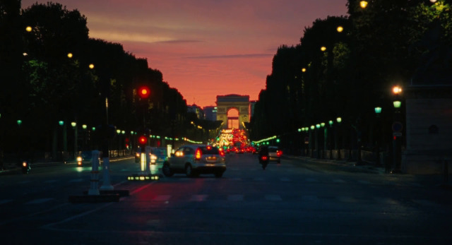 TheCinesthetic's tweet photo. Midnight in Paris (2011) dir. Woody Allen https://t.co/mznPsaK5IG
