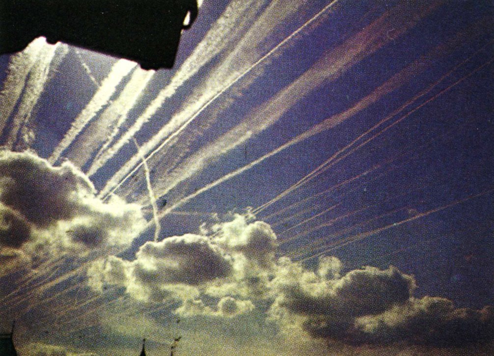 Okay, I've had enough of this.

It's time to [once again] debunk the “chemtrail” BS.

A lot of people ask me about it and others try to force it on me. I'm a straight shooter. I am not here to tell you what you want to hear and reinforce your belief system; I'm here to tell it