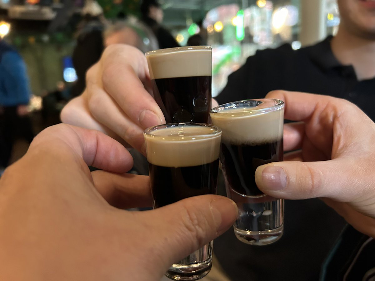 Miss Fizzy tweet media