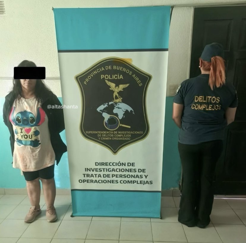 altashanta's tweet photo. EN LA MATANZA UNA ABUELA AYUDABA A SU HIJO A ABUSAR DE SUS NIETAS DESDE QUE TENÍAN 4 y 8 AÑOS. Hoy los detuvieron.

El enfermo (24) violó a sus sobrinas durante 5 años. Las nenas le pedían ayuda a su abuela (51) pero ella las agredía para que no le contaran a la madre. BALA YA. https://t.co/ab85qbCZhL