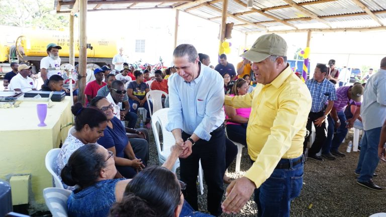 🟣¡Francisco Javier formaliza inscripción candidatura presidencial!⭐️

Francisco Javier García (@FJavierGarcia), miembro del Comité Político del Partido de la Liberación Dominicana (<a href="/PLDenlinea/">PLD</a>),  informó que formalizará este jueves su inscripción para participar en el proceso