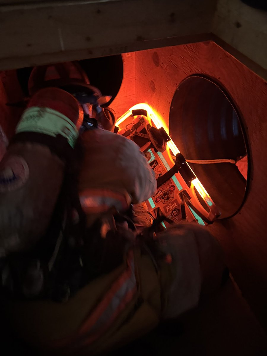 Bullaxe343's tweet photo. Had the privilege to spend the last few days in Fredrick County Maryland at Key City Fire Conference  speaking and teaching some hands on training with FAST Rescue Solutions and others. https://t.co/fLRhwIMns2