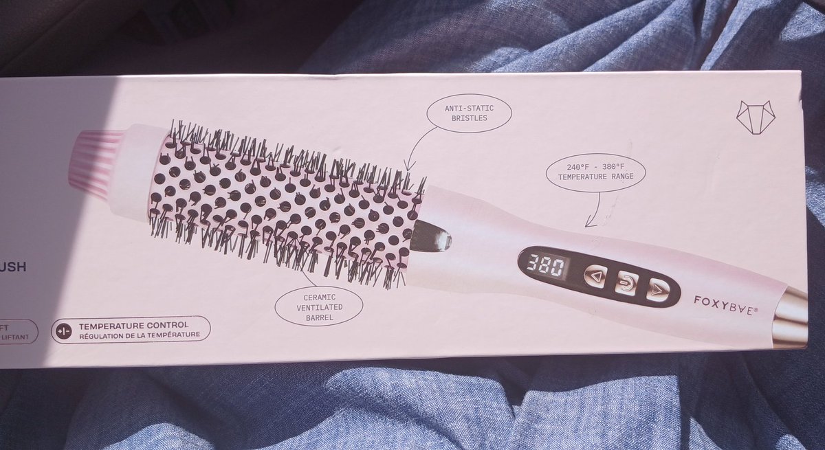 sabiduriaconoce's tweet image. This morn., did a quick high bun style with swept back bangs! Want to try something new tonight 🫣 got this on the low from TJMaxx on my break today! It&apos;s a #FoxyBae 💁🏿‍♀️