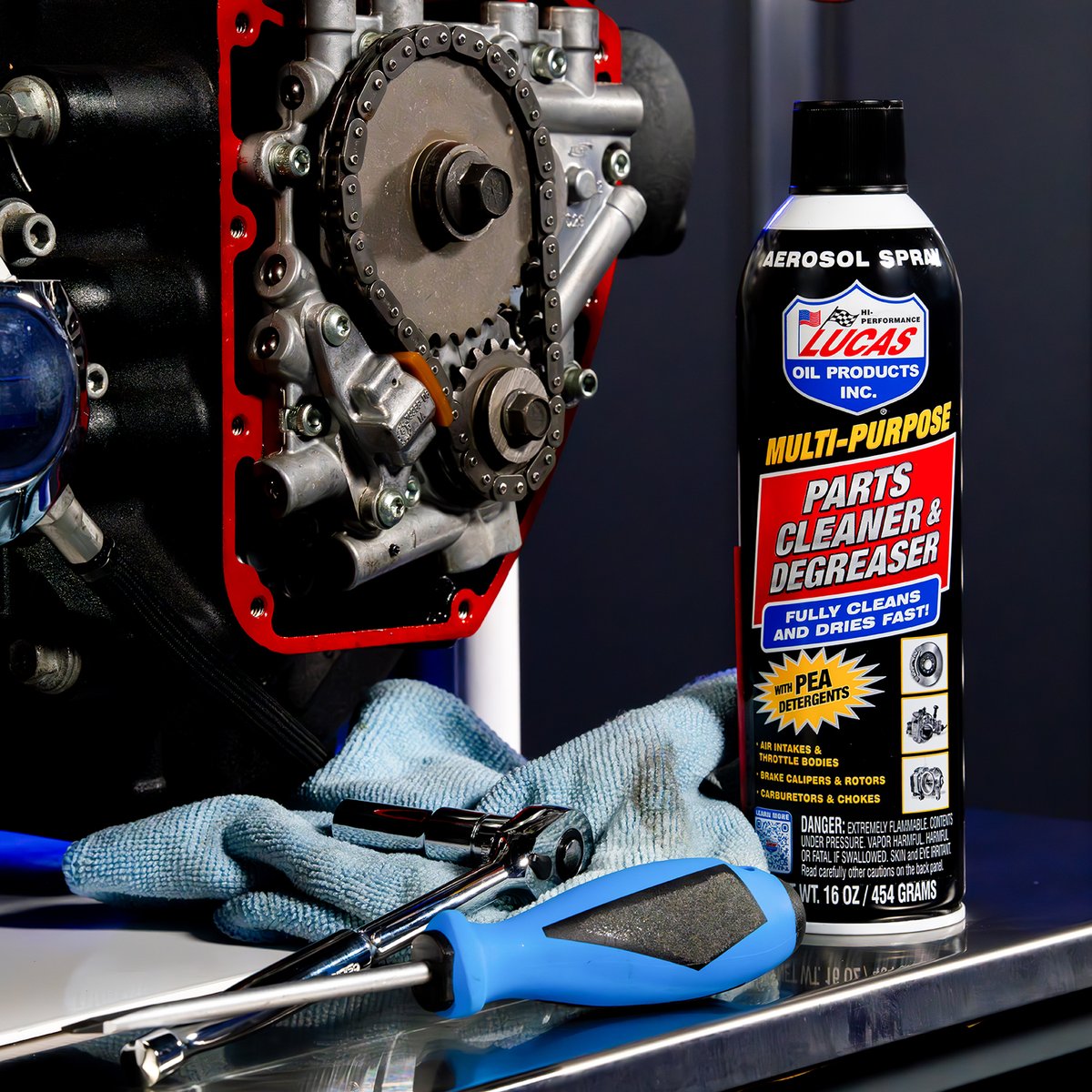 Lucas_Oil's tweet photo. ๐ Built-up grime doesn't stand a chance!
Our Multi-Purpose Parts Cleaner & Degreaser cuts through grease, oil, and dirt with ease! Safe for use on a variety of surfaces and tough on messes, it's a must-have for any garage! ๐ช๐ ๏ธ
#LucasWorks #LucasOil #PerformanceProducts #EnginePerformance #CarCareTips