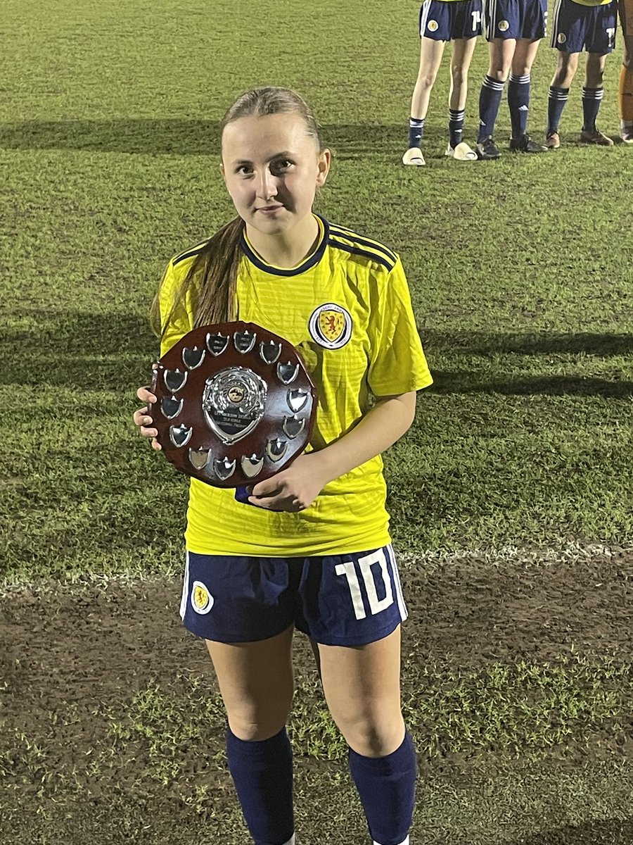 GHalks92's tweet photo. U18 girls @sschoolsfa National Trophy Winners 🏆 
A fantastic achievement by the Forth Valley team! Extra special watching these 3 girls play superbly well, been a pleasure watching their development over the years! Sophie with 2 brillaint goals⚽️⚽️
@Larbert_Sport @LarbertHigh https://t.co/4iITe8QoSU