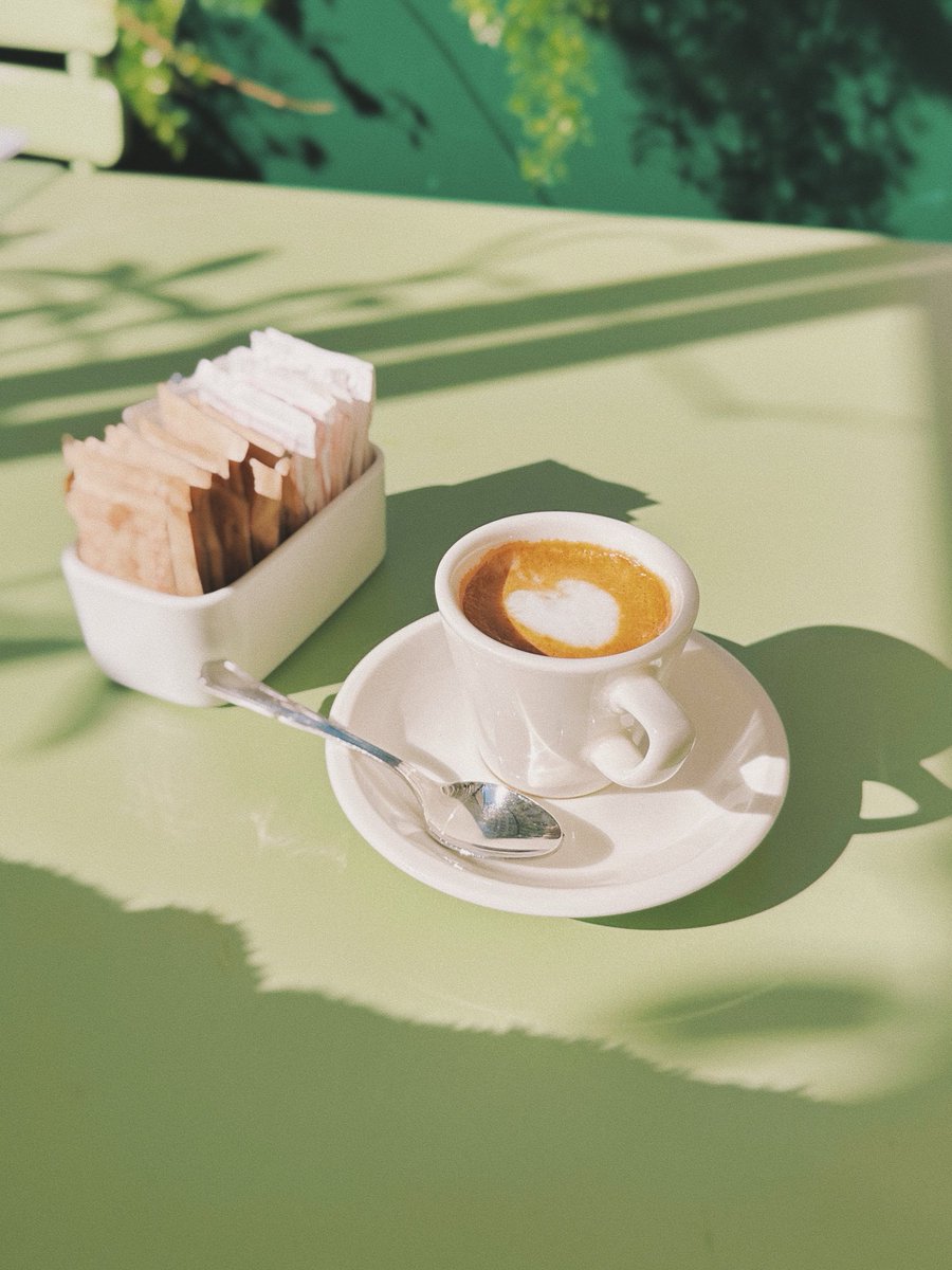 oggi_ee's tweet photo. what makes a perfect espresso? https://t.co/mHLID66Sip