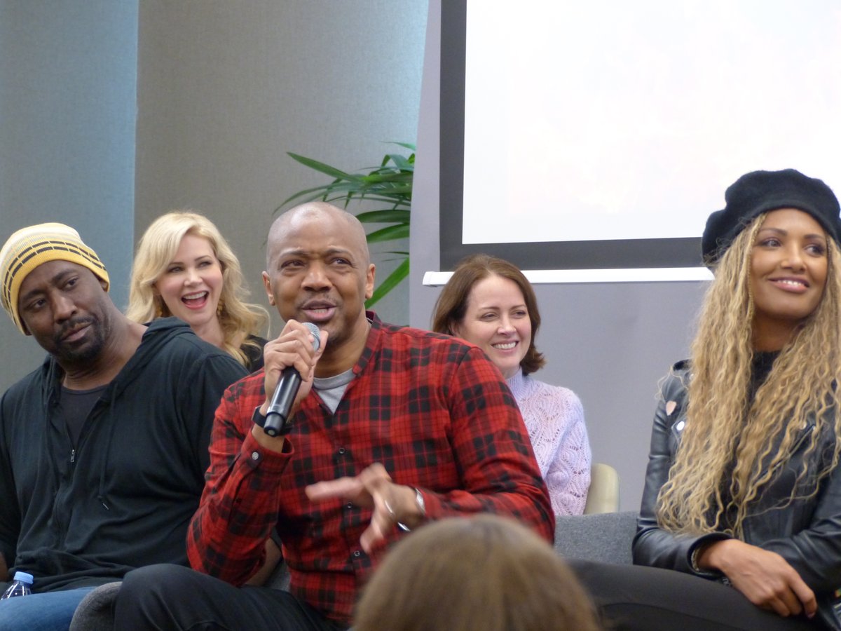 MissKittyBSDC's tweet photo. @jaugustrichards's hilarious reaction when he understood correctly a (long) question asked in french 😎👏 #WFTH @GeeknCheese https://t.co/pdrw3bvim5
