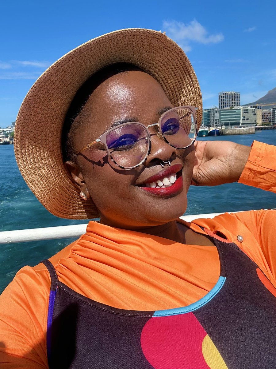 PortiiaS's tweet image. Proof of life 🫶🏾 🧡 🍯 🐝