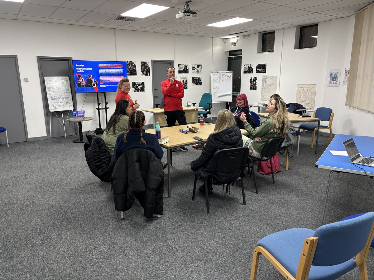 Female Coach Development | ⚽️

Tonight we held our second Stepping Over The sidelines programme hosted by <a href="/OxtonLadiesJFC/">Oxton Ladies JFC</a> with Alan Murray &amp; Rachel Robinson