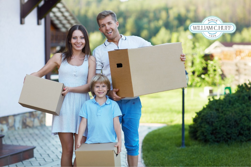 WCHuffCompanies's tweet image. Planning a summer move? We've got you covered! Our moving checklist can help make your transition smooth. Secure your desired moving date with a free estimate. Happy moving! #summermove #movingchecklist #seamlessmove #movingtips #movingday #movingcompany