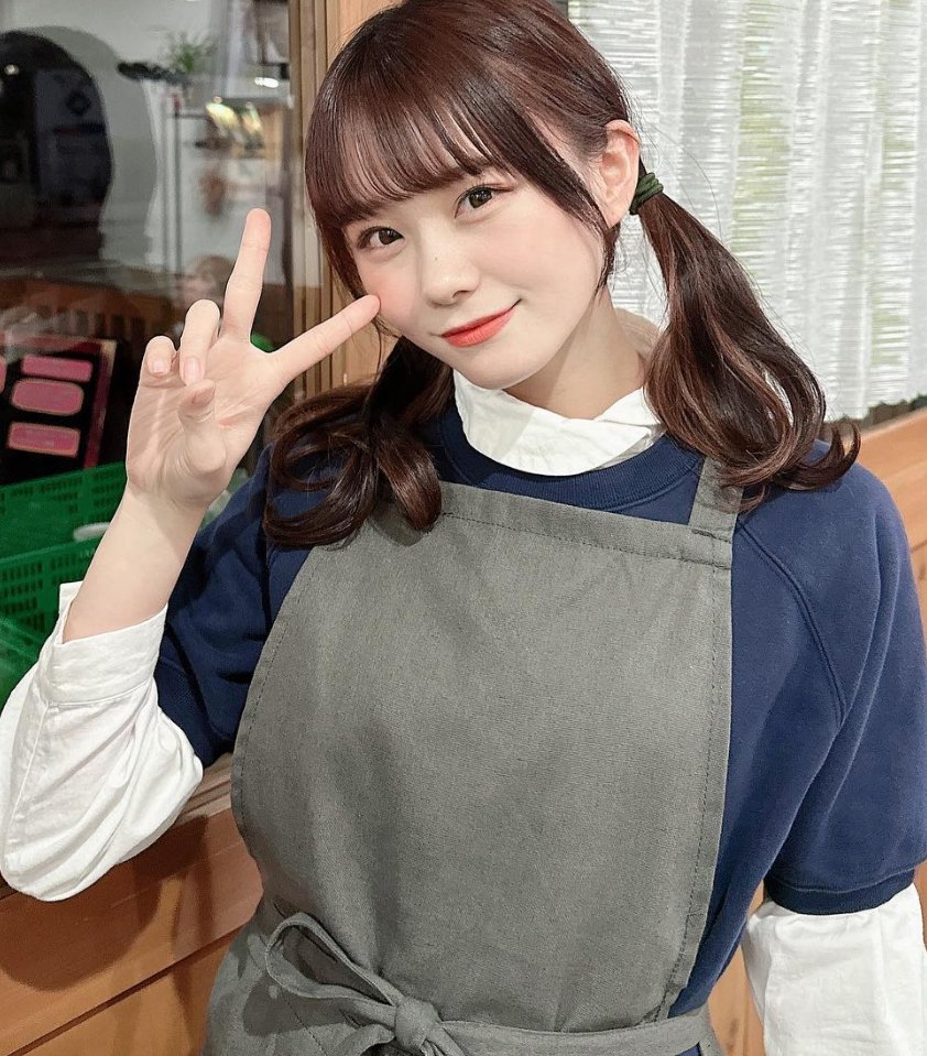 取り外し不可の収納型 AKB48 チーム8 Pimm's サイン入り 立仙愛理