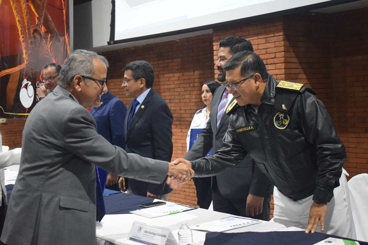 cpngobgt's tweet image. Obtener la Declaración de Cumplimiento denota el cierre de brechas y el compromiso realizado por #SantoTomasPort a fin de dar cumplimiento a las medidas de Protección Portuaria establecidas en el #CódigoPBIP.