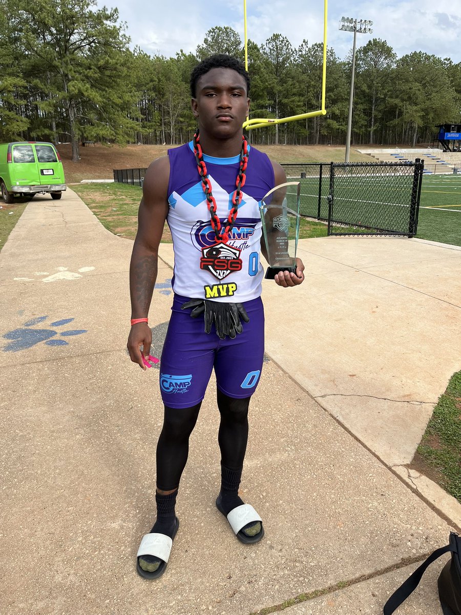 KianthonySmith's tweet photo. ATL TAKEOVER! @CampHustleCLT @DubCFootball https://t.co/s8V2tiajsV