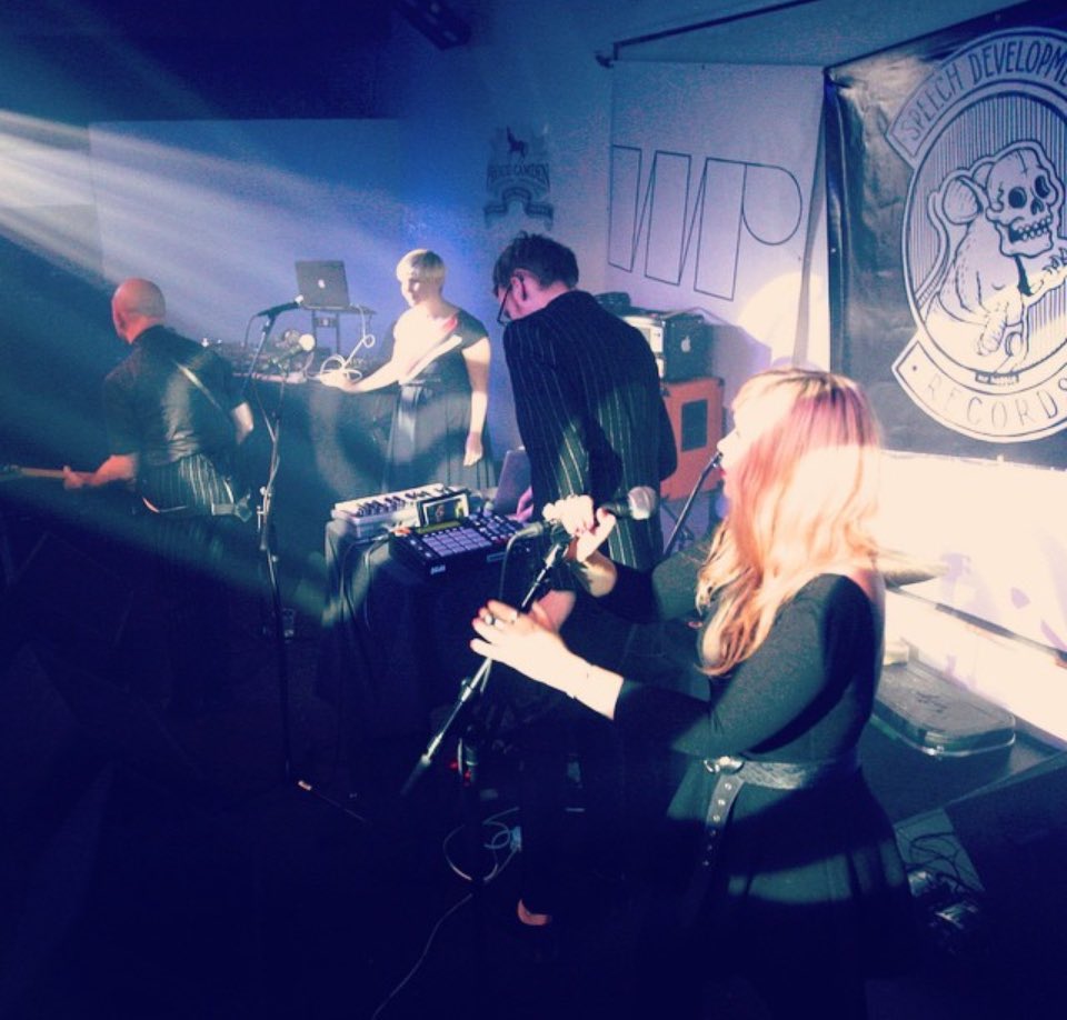 SpeechDevRecs's tweet photo. WARRENPEACE!
Flashback to the album launch @XwarrenpeaceX
#speechdevelopmentrecords #sdr #independentlabel
#rap #independenthiphop #hiphop #xwarrenpeacex #warrenpeace https://t.co/xmP7nuiaS5