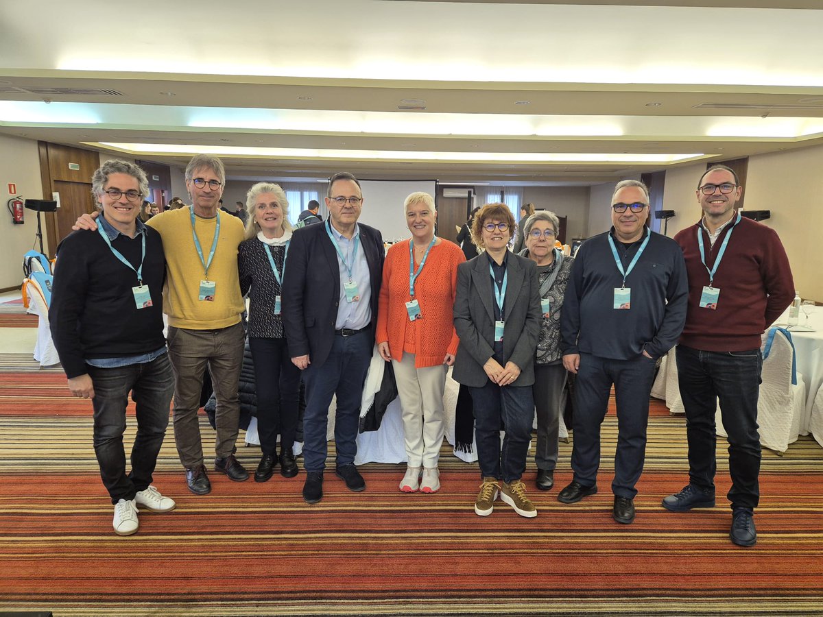 Vedruna Catalunya Educació (@vedrunacat) on Twitter photo 🇬🇧 Més de setanta mestres i professors d'#anglès de les escoles Vedruna seran fins dimecres al Campus formatiu amb <a href="/CambridgeUP/">Cambridge University Press</a>. Som #escolaplurilingüe #escolaoberta 🇬🇧 Més de setanta mestres i professors d'#anglès de les escoles Vedruna seran fins dimecres al Campus formatiu amb <a href="/CambridgeUP/">Cambridge University Press</a>. Som #escolaplurilingüe #escolaoberta