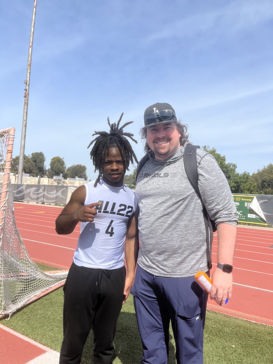 Teamduse2's tweet image. I just wanna thank these guys for what they do for us here in California💯 @GregBiggins @PrepRedzoneCA @Rivals @TheOpening @latsondheimer @CoachMcArthur6 @gmartlive @DaGman7 @boscofootball @JHWreporter @CoachK_Hall @VandalFootball @Utah_Football @DemetricDWarren @Spotlight39_Pod