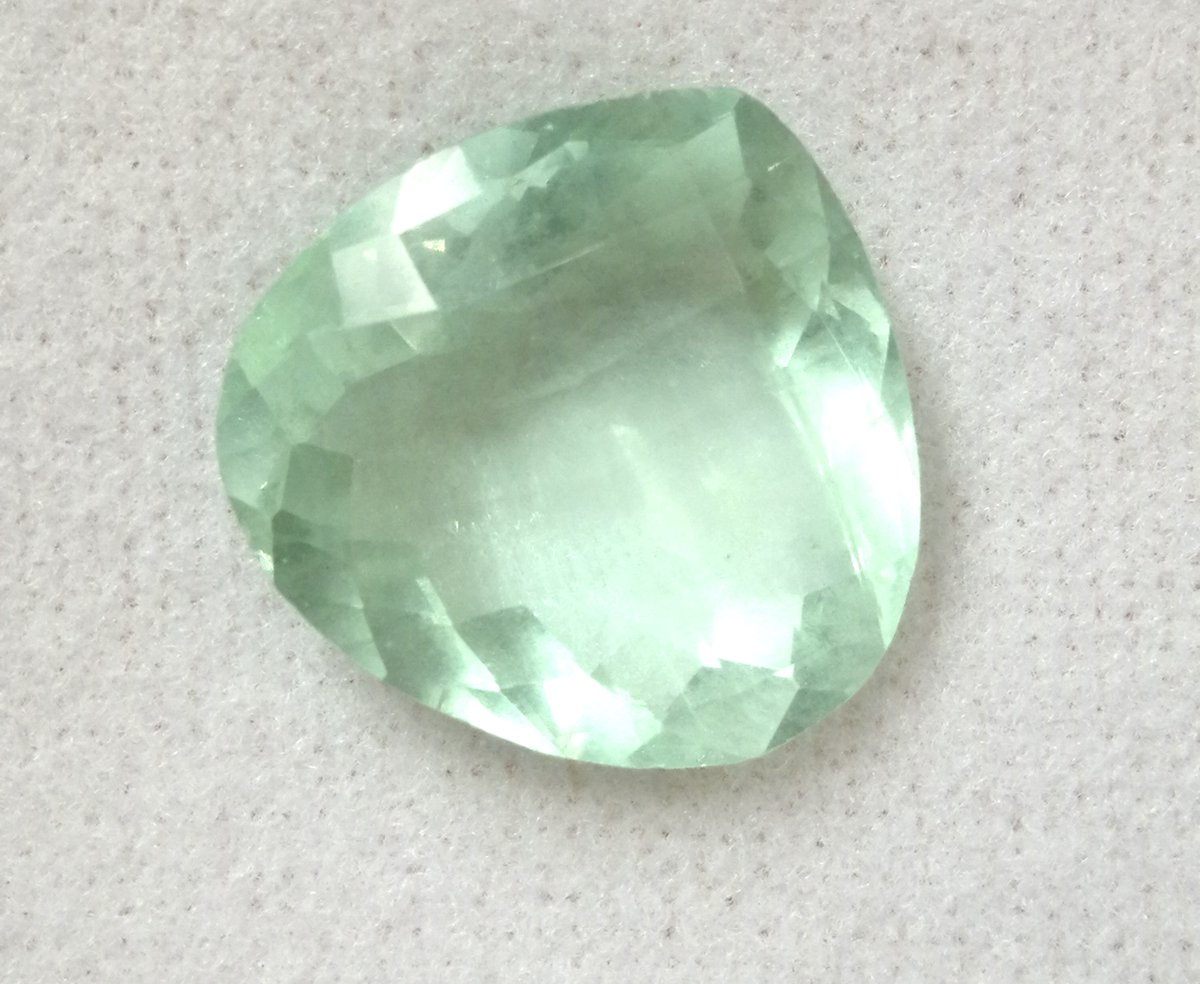 RATANASAGAR's tweet photo. This International Women’s Month, honor the strength, wisdom, and resilience of the incredible women in your life with a gift as powerful as they are! 💙 Shop now at https://t.co/XkTrw6mUwB and find the perfect gemstone for the queens in your life! https://t.co/ttxlfMEKwH