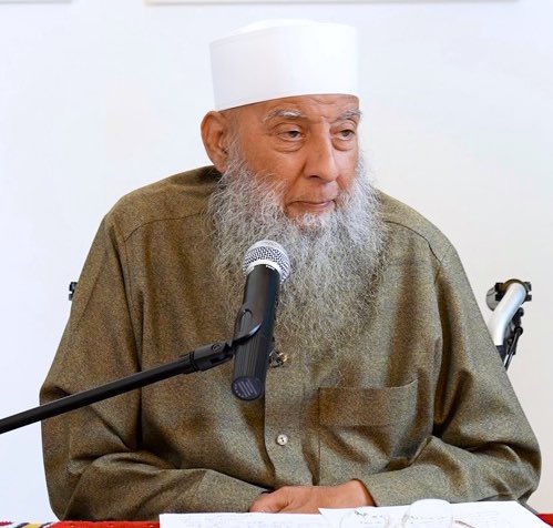 رحم الله الشيخ الحويني 

وجزاه عن الامة خير الجزاء 

ان لله وان اليه راجعون