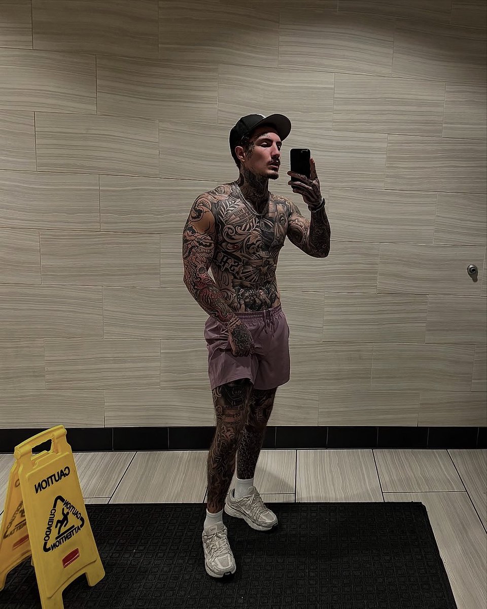 𝐒𝐔𝐌𝐈. 📍 tweet media