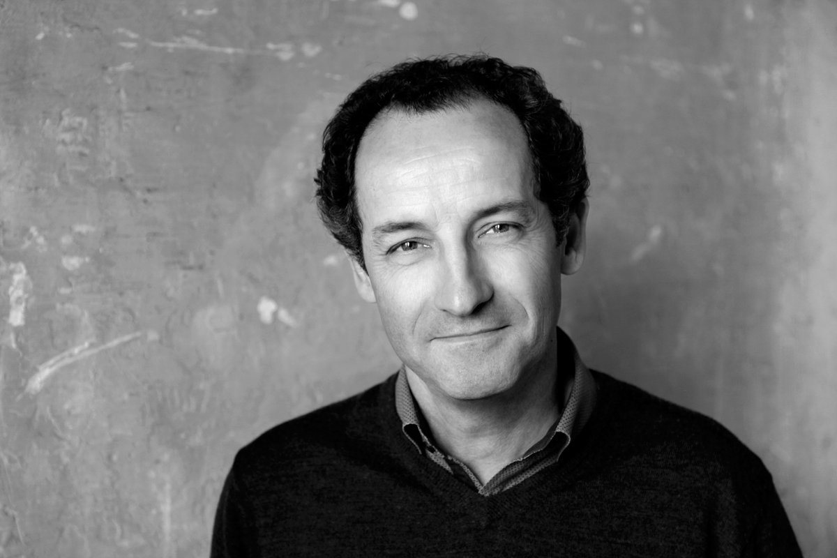 CesarOrdonez's tweet image. A partir de les 23:00, el meu amic Pepe Font de Mora parlarà sobre el gran Ramon Masats i l'exposició a @fotocolectania, al programa #Mes324 (@som3cat)

El seu retrat li vaig fer jo. Molt content d'haver-lo fet, i que 3Cat respecti els drets d'autor. Gràcies!

#retrat #portrait