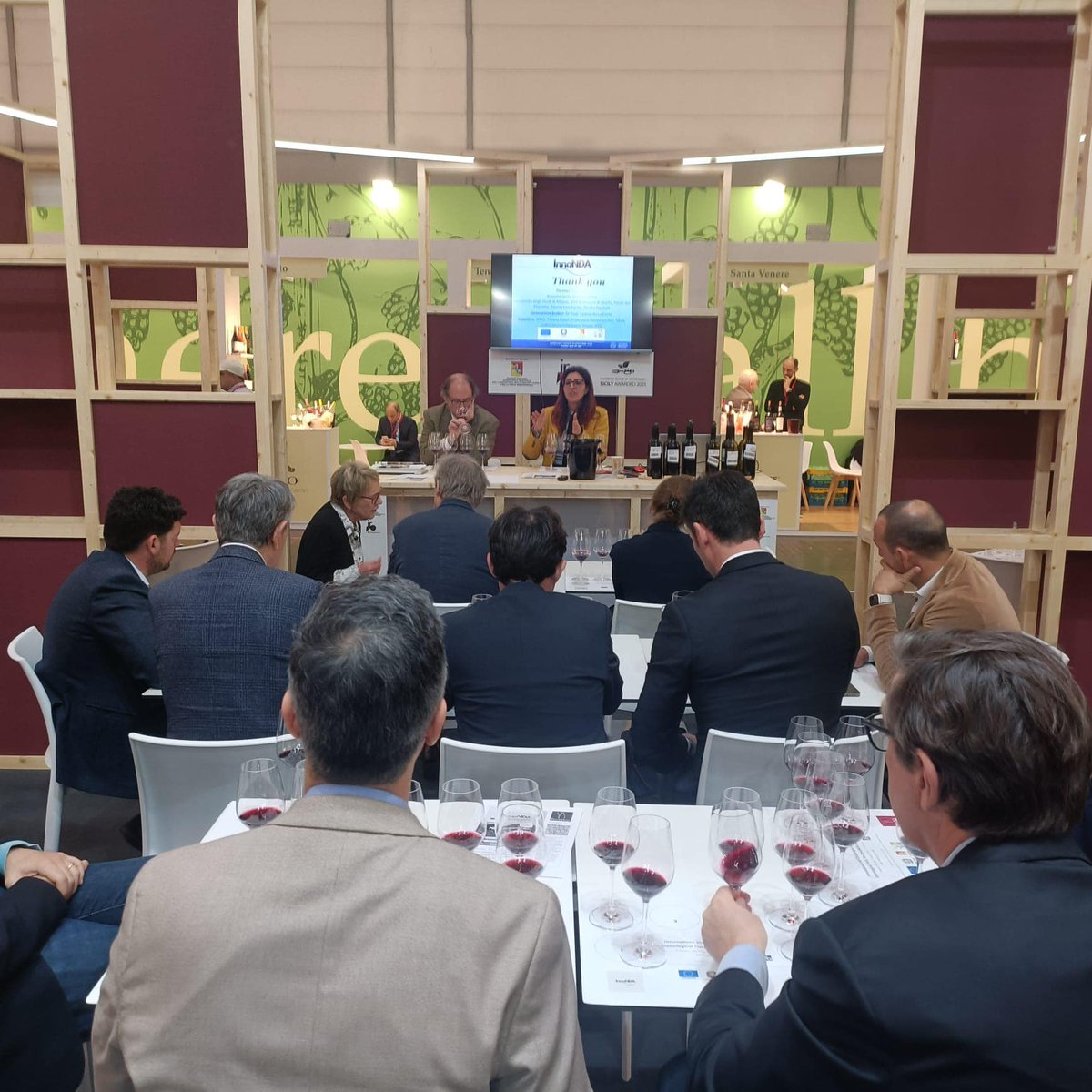 Assovini Sicilia a ProWein 2025 con il progetto innoNDA - Strategie Enologiche per la Produzione Sostenibile ed Innovativa del Nero D’Avola. Il progetto, coinvolge l’Università degli Studi di Milano, ISVEA, Feudi del Pisciotto, Rapitalà, Terre di Giurfo, Tenute Lombardo.
