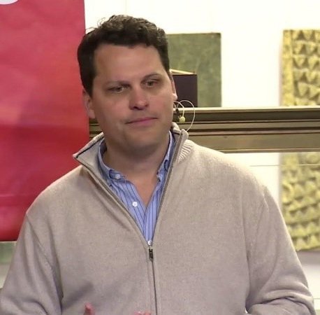 Basom1Bernardo's tweet image. Prensa rosarina afín a #Commodities #Grassi confunde a lectores, pues 1) No sabe quiénes serán s/socios 2) Afirma q NO sabe operar complejo #Vicentín ¡s/experiencia! 3) Que su "especialidad" es originación pero rpta 25% necesidades de fábrica ¡Pptas a Justicia, no a los medios!