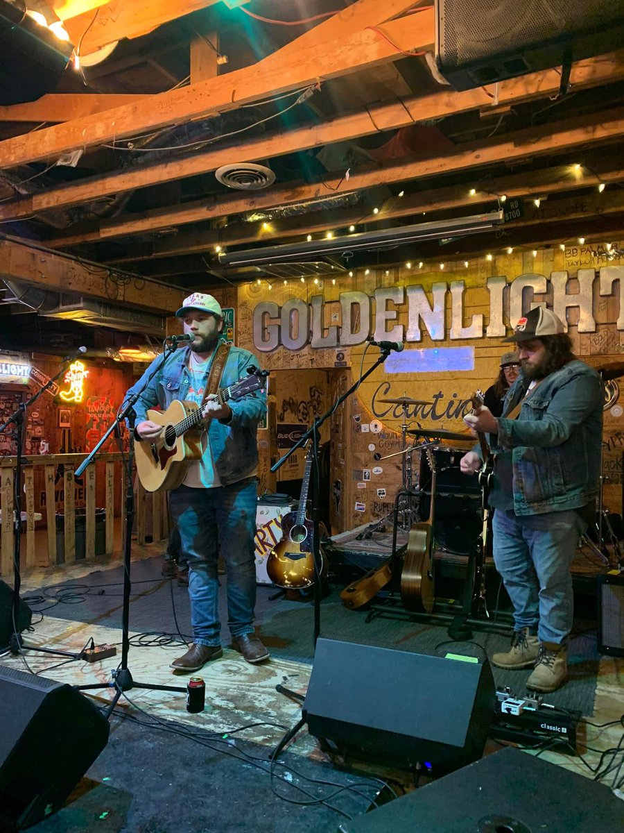 Panchos Place tweet media