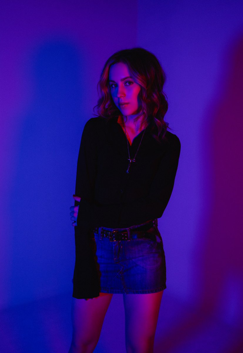 KACEY FIFIELD (@kaceyfifield) on Twitter photo OUT NOW!  Who is streaming SAVING FACE?
fm.to/saving-face
#NewMusicAlert #NewRelease #OutNow OUT NOW!  Who is streaming SAVING FACE?
fm.to/saving-face
#NewMusicAlert #NewRelease #OutNow