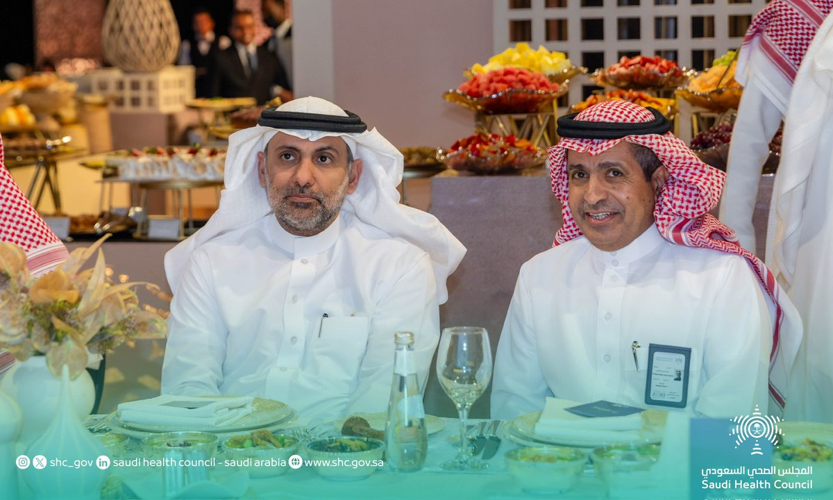 Nahar_Az's tweet image. تشرفنا بحضور معالي رئيس #المجلس_الصحي_السعودي أ. فهد الجلاجل @FahadAlJalajel ، وأصحاب المعالي والسعادة في الإفطار السنوي “المجلس يجمعنا” بأجواء تجسد قيم التآخي والتواصل، نشكر معاليه على دعمه ومتابعته المستمرة وتكريمه القائمين على أبرز المشاريع والمبادرات المتميزة للمجلس لعام ٢٠٢٤