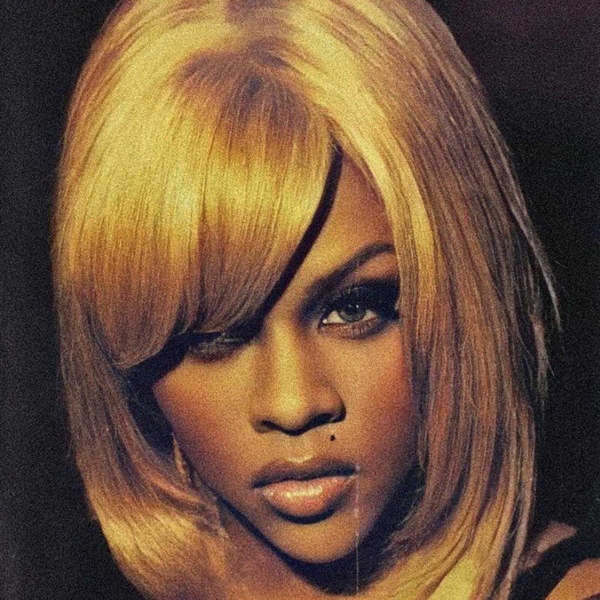 Hourly Lil Kim 🥂 tweet media