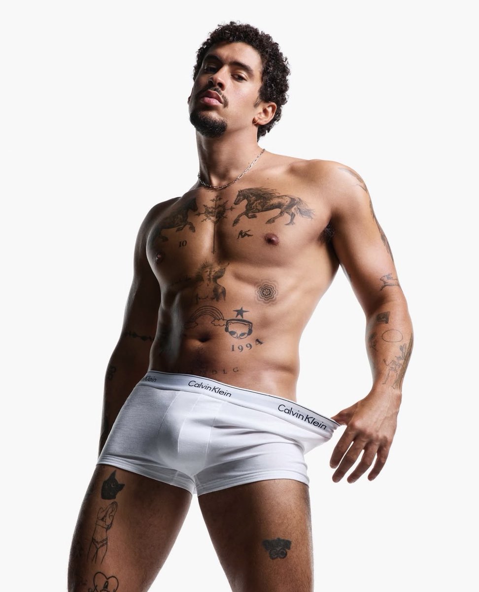 likeitduro's tweet photo. Bad Bunny in Calvin Klein or our Johann Vera in #Duro ? https://t.co/0u23wX7IVy