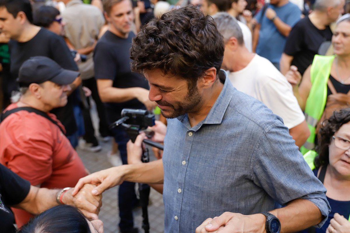 Acompañamos a los trabajadores de prensa en el Camarazo en solidaridad con el fotógrafo Pablo Grillo, quien lucha por su vida, luego de la terrible represión contra los jubilados.