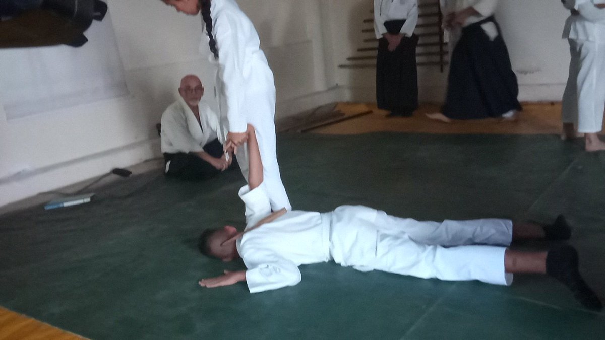 IrisQui98294692's tweet photo. Practicantes Grupo de Aikido en #ColonEnVictoria categorizados a nivel superior en evaluación realizada en el Dojo #Matanzas. Reconocen al Sensei Cecilio Antonio Alfonso Rodríguez, su Presidente por la labor en la promoción y práctica de esta modalidad de las artes marciales https://t.co/znXniXUEm7