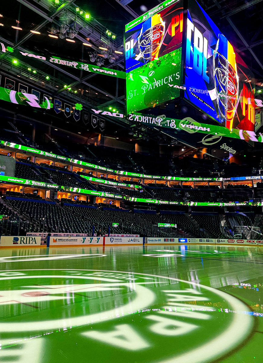 Diandra_loux's tweet image. Here’s a look at the #GoBolts lines tonight vs the Flyers
Hagel-Cirelli-Kucherov
Guentzel-Point-Gourde
Bjorkstrand-Paul-Goncalves
Girgensons-Glendening
Hedman-Moser
McDonagh-Cernak
Lilleberg-Perbix
Raddysh
Vasilevskiy 🦁🍀