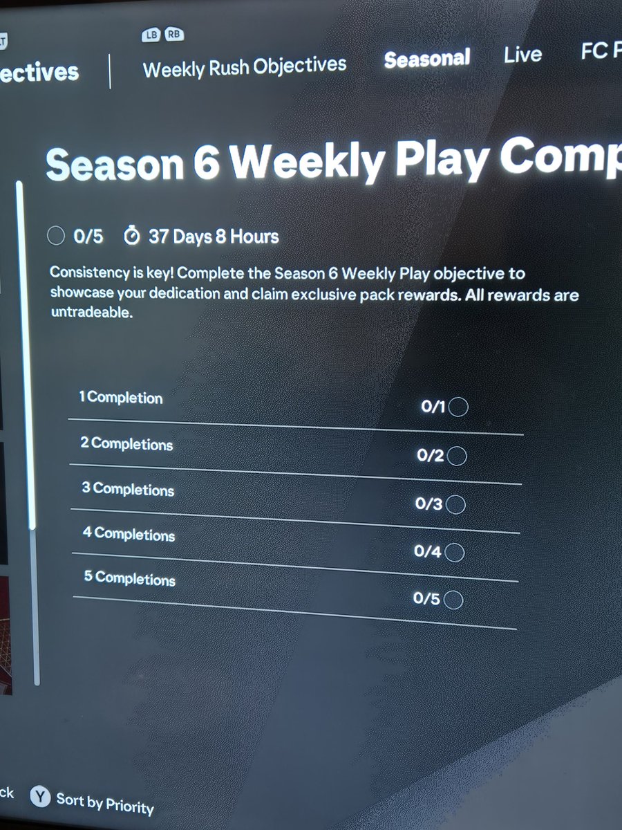 alextaylor1091's tweet photo. @UTSources Anyone else had this glitch? Done my objectives but didn't get my fut birthday pack https://t.co/Bs5dZoj9Tz