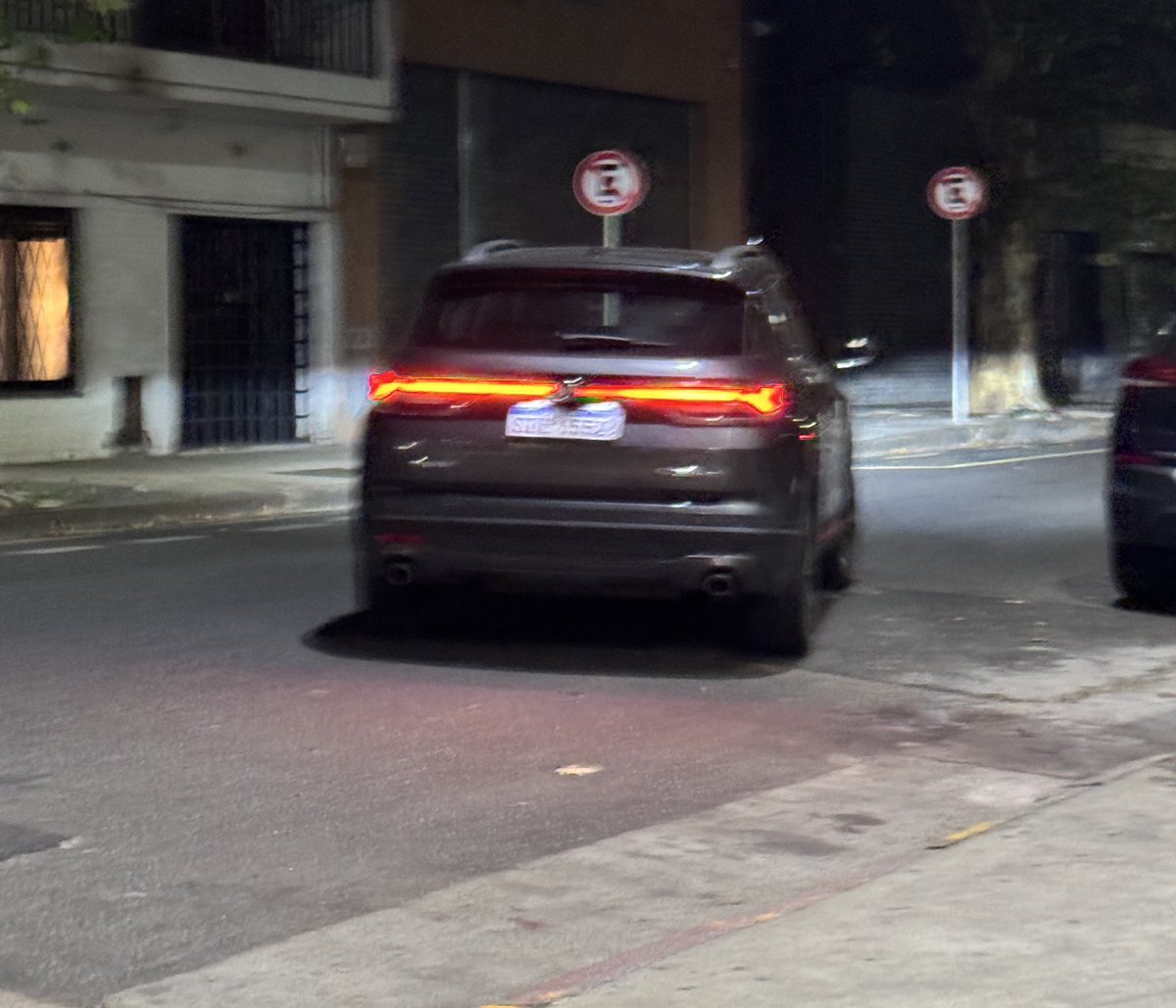 elcerokm.com 🚙 tweet media