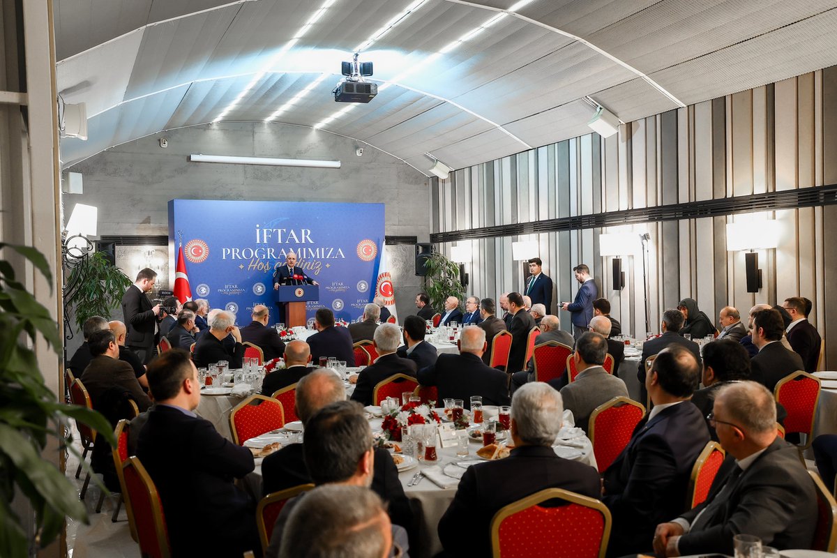 TBMM Başkanımız, Sn. Prof. Dr. <a href="/NumanKurtulmus/">Numan Kurtulmuş</a> ’un himayelerinde düzenlenen “Sivil Toplum Kuruluşu Temsilcileri” İftarı’na katılım sağladık.

“Sözü güçlü, gücü tesirli” bir Türkiye’nin inşası için çalışıyor, gençlik politikalarımızla güçlü yarınlara emin adımlarla ilerliyoruz.