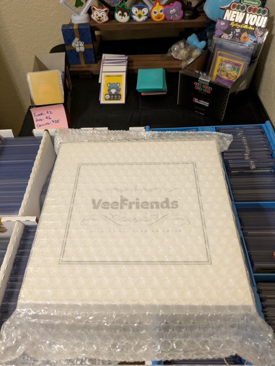 SenorPantsNFT's tweet image. Well hello there, you sweet, sweet thing.

So... @brentradess and I did a thing and pulled the trigger on a series 1 @VeeFriendsCards personal box, which just arrived. 

I&apos;ll stream the opening on Thursday night on WhatNot. It&apos;ll be fun.

Terrifying, nerve-wracking, fun.

LFG.