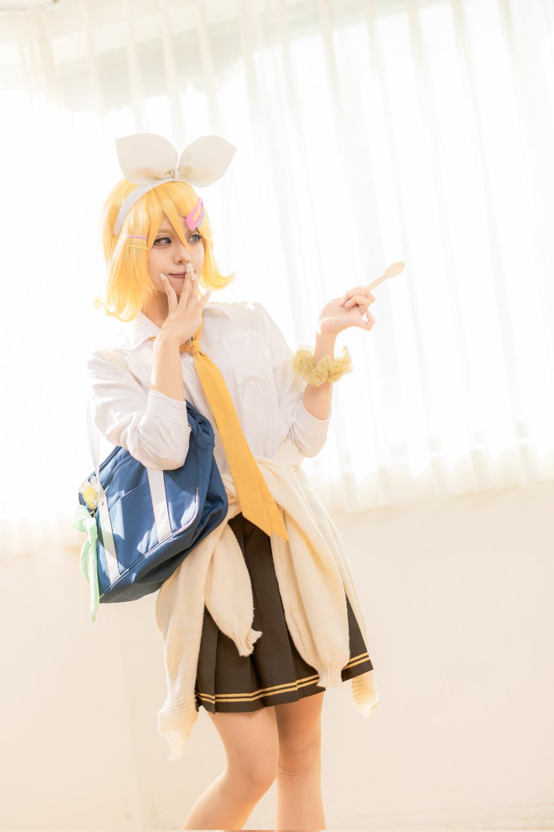 카가미네린 보틀케이크 🍰

📷: 강우리 <a href="/lary_proj_woori/">강우리 (Woo_ri)</a>
🧱: 젠스튜디오 <a href="/zenstudioinfo/">젠스튜디오</a>

#cos #cosplay  #VOCALOID #ボカロ #ボーカロイド #KamamineRin #鏡音リン #pjsekai #プロセカ #プロジェクトセカイ #ボトルケーキ #BottleCake