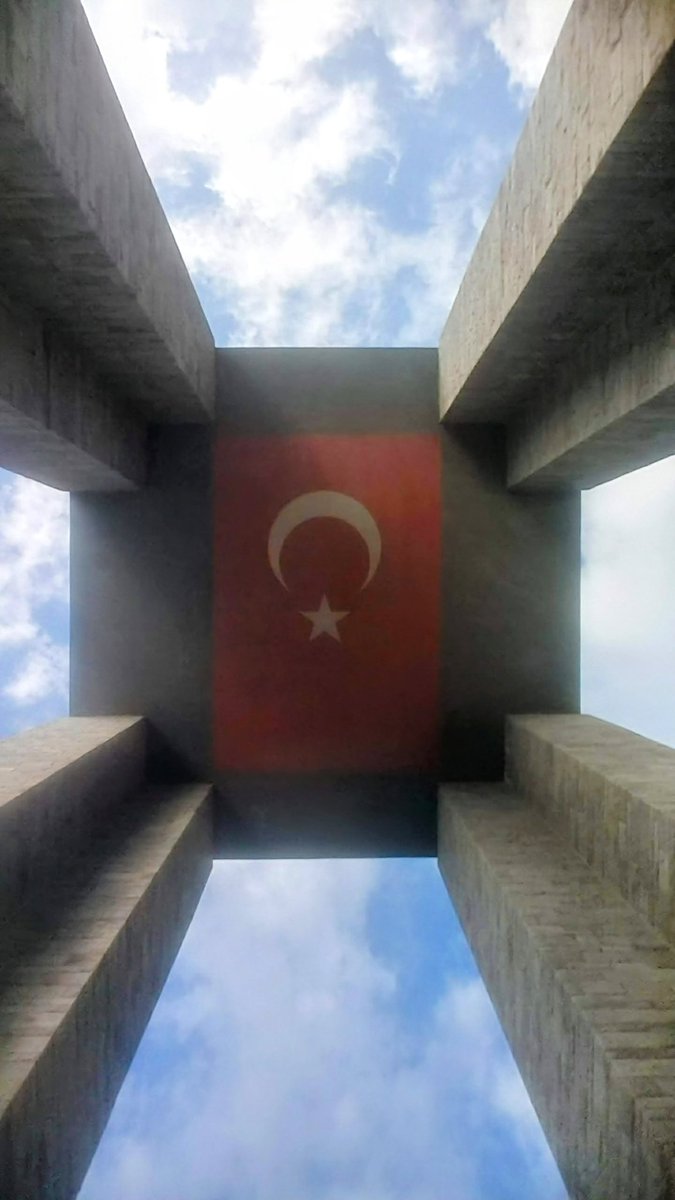 Sonsuz minnetle. 🙏 🇹🇷  💙

#MustafaKemalAtatürk
#ÇanakkaleZaferi 
#CanakkaleGecilmez