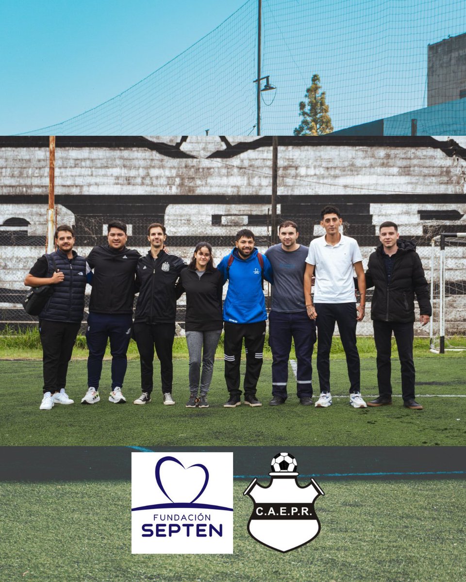 oficial_caepr's tweet photo. En Escuela, creemos en el fútbol como una herramienta de cambio. Fundación Septen y estudiantes de Psicología de la UNC nos acompañarán brindando apoyo a jugadores y entrenadores. La preparación mental es clave, seguimos creciendo juntos. #LosPanzaNegra #PsicologíaEnElDeporte https://t.co/ykFumBCnoo