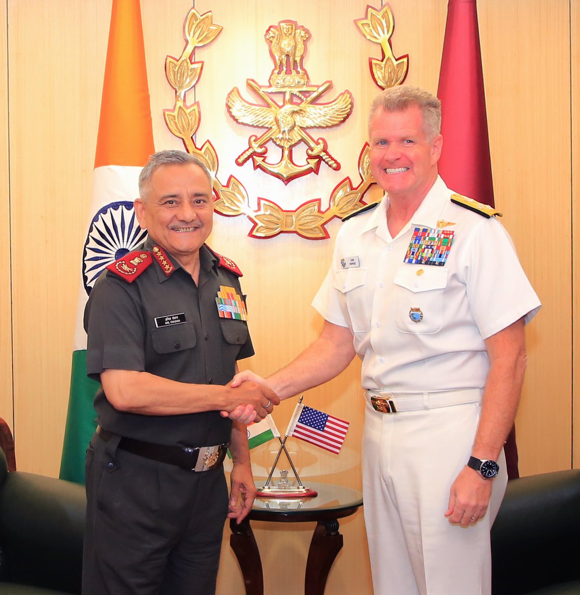 bignewshouse's tweet photo. India-US Defence Ties: Admiral Paparo Meets CDS General Anil Chauhan
#DefenceCooperation #IndiaUSFriendship #IndoPacificSecurity #indus #USIndiaDefence #MilitaryAlliance #CDSIndia #bignewshouse #BREAKING #defencenews #indian #PMOIndia #DRDO #DRDOIndia
https://t.co/9yqCyUgmTm https://t.co/m0JsLfdKOS