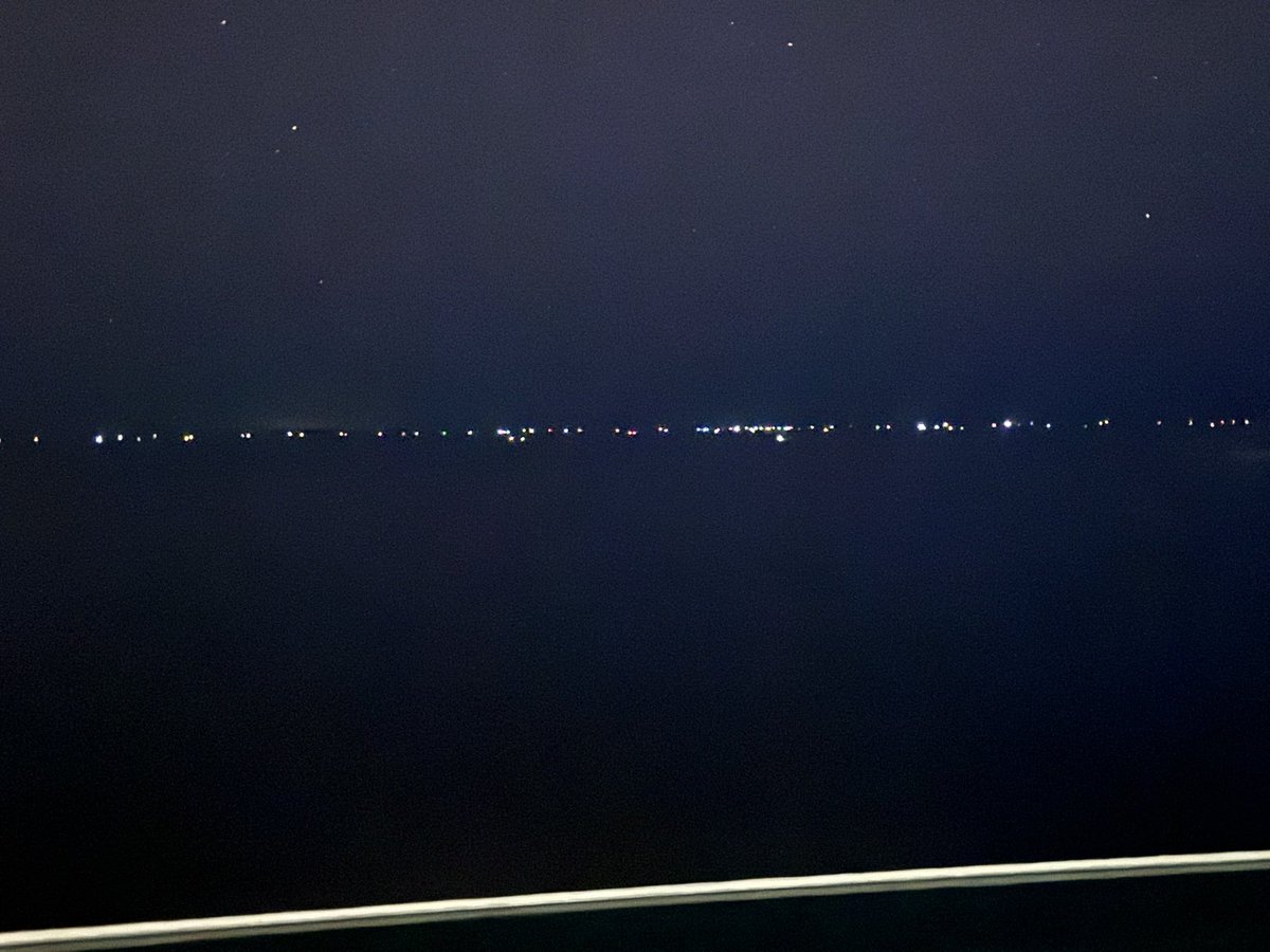 MARIOASGU's tweet photo. Impresionante, como se ve la BCS, desde San Carlos. Está para compartirse la imagen. https://t.co/PImaJ9c7N2