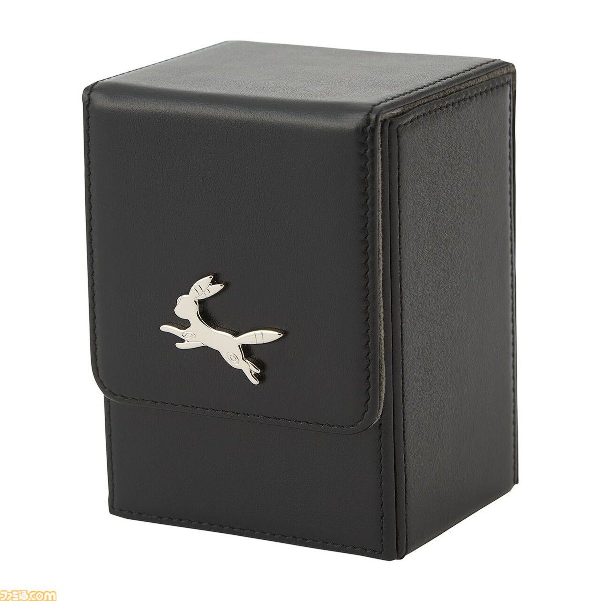 ポケモン』イタリアンレザー使用の高級本革デッキケースはポケカ