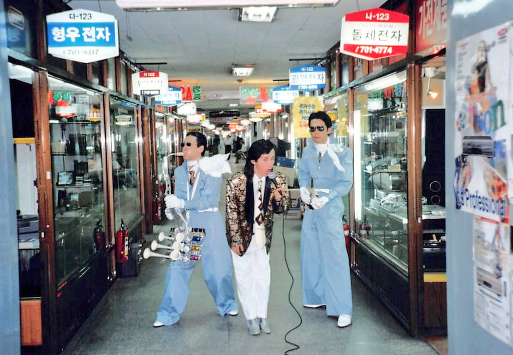 今回はイ・パクサさんと２８年ぶりのコラボ！１９９７年の韓国レコーディングで会ったとき以来。

あのときはソウルのCDショップに行っても、日本のCDは１枚もなかったなあ。