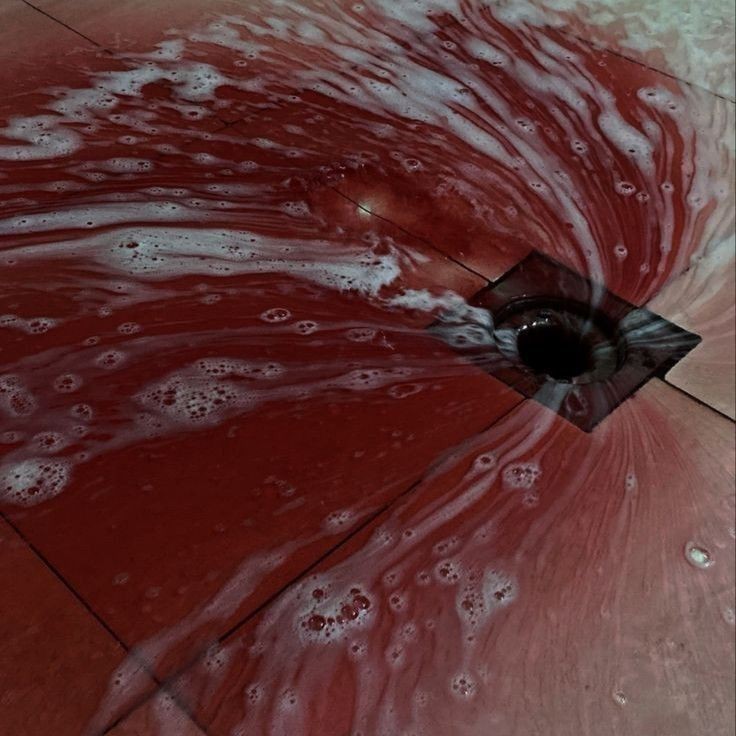 Tentei uma última vez, recorri aos sinais...não obtive resposta. Então dessa vez é pra valer não é? Acho que é um adeus, não! Até logo. Nos veremos novamente no inferno.